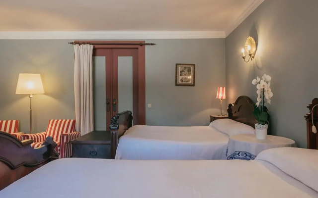 Casa Dos Pombais