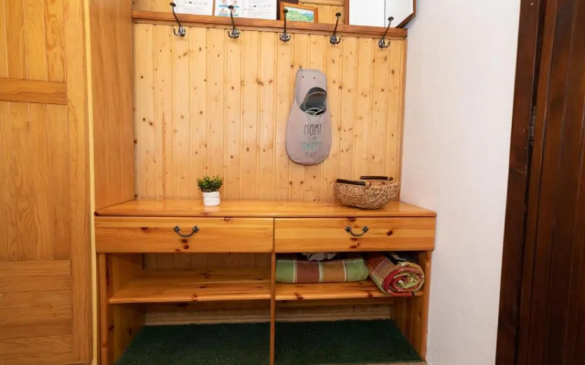 Holiday Home Kuća Ulaga