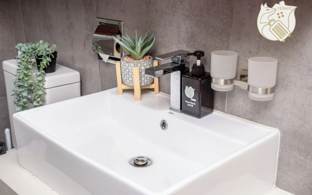 2BR 6PAX Jacuzzi View at Arte MontKiara