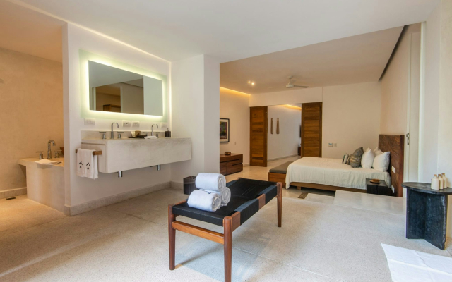 El Careyes Club & Residences