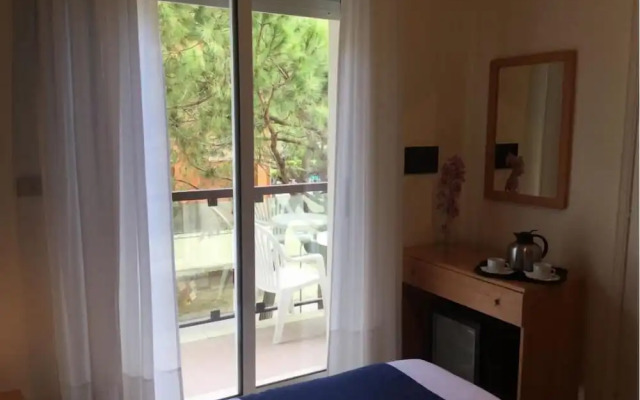 La Maison Hotel
