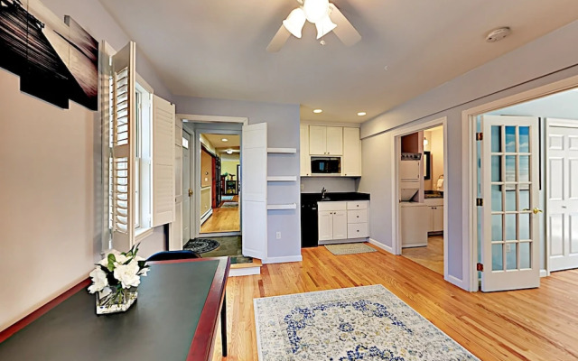 Quiet Family - 4 Br Home