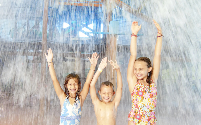 Grand Country Waterpark Resort