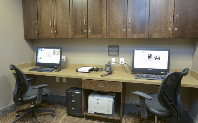 Hampton Inn & Suites Cincinnati / Kenwood