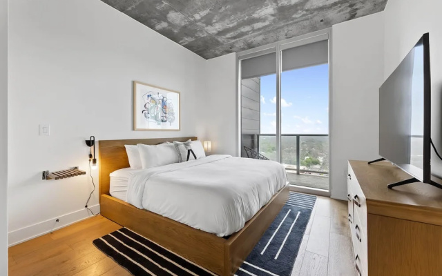 20th FL 1BR | Heated Pool | Gym | Bar | Balcony