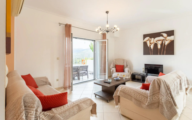Villa Europe Ena in Lakithra