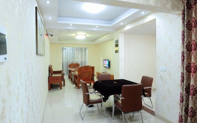 Celebrity Apartment Hotel
