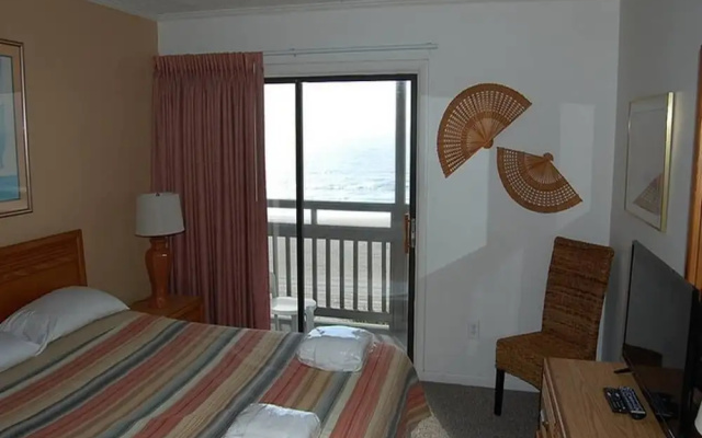 Pelican's Landing 304 - 3 Br Condo