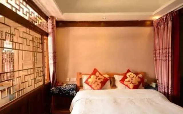 Lijiang Mountain Lion Inn(丽江狮子山客栈)