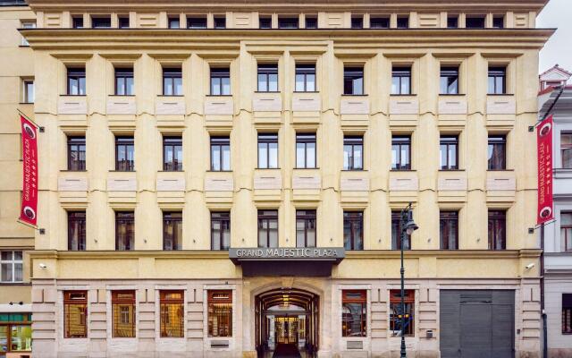 Отель Grand Majestic Hotel Prague Чехия, Прага - - забронировать отель Grand Majestic Hotel Prague, цены и фото номеров вид на фасад