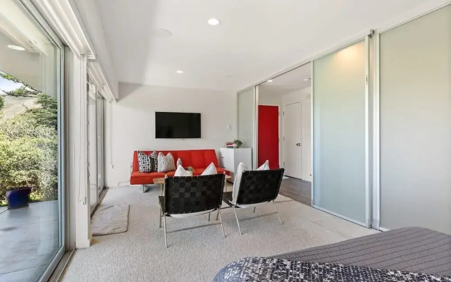 @ Marbella Lane - Cozy and Eccentric Design Home