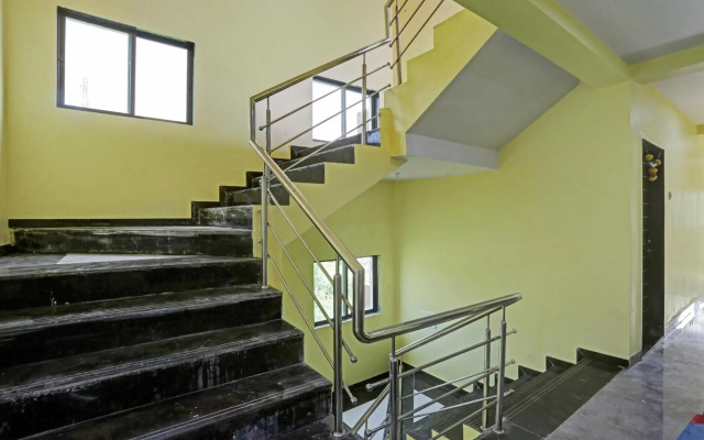 OYO 70016 Om Sai Ram Residency