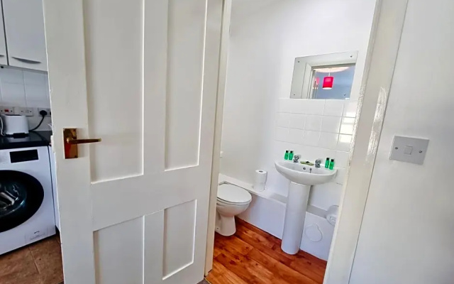 Darent Suite by Kasar Stays