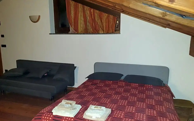 Mansarda Chanoux Cir N 0027
