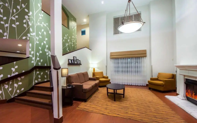 Sleep Inn & Suites