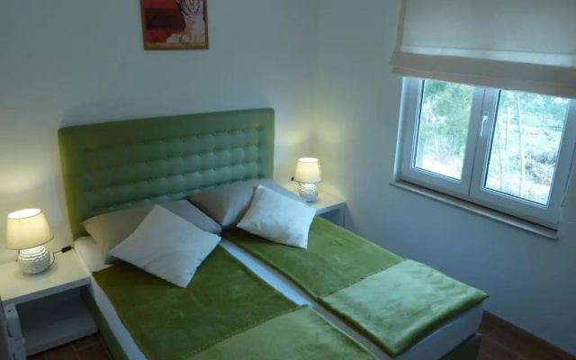 Apartments Ori