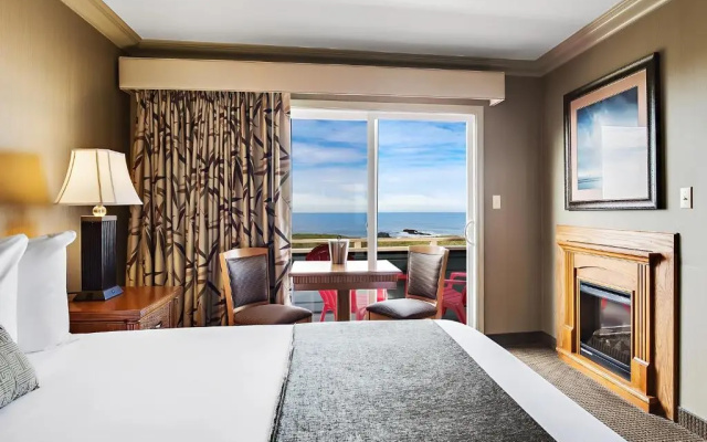 Surf & Sand Lodge