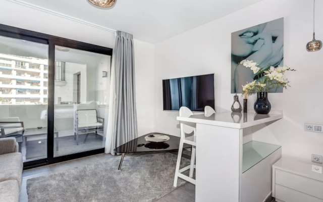 by RIVA - Cozy, Contemporary Studio in Puerto Banus Gardens