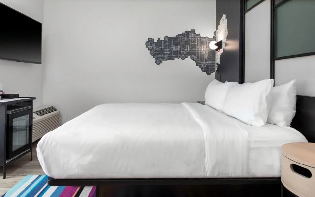 Aloft Savannah Airport