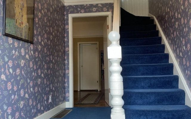 Towle House 1006