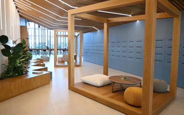 Modern Boho 1BR Sleeps4 Balcony Pool Gym Dxbhills