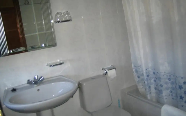 Hotel Chola