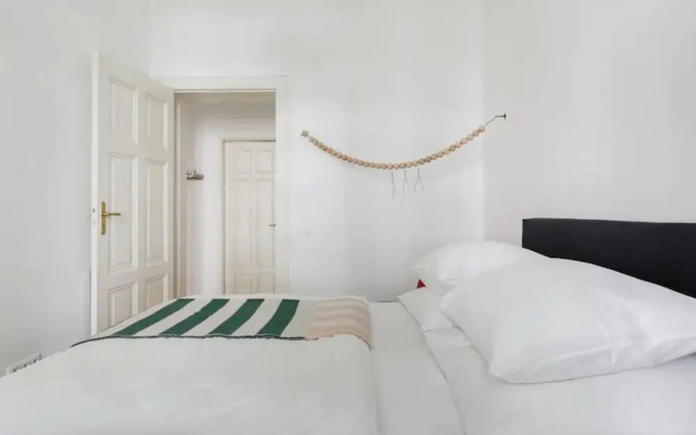 Top Luxury Space Spree Mitte Berlin