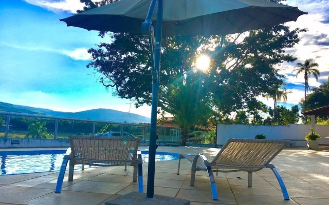 Paz e Tranquilidade - Casa para 15 pessoas com 5 quartos