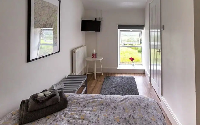Cwtch Farm Bed & Breakfast