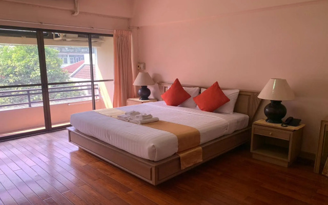 Pin Hotel