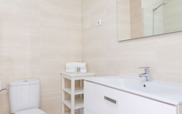 Oasis Be my Guest Castelldefels