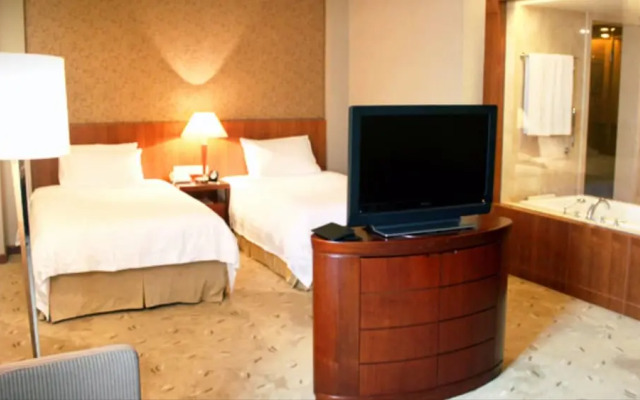 Hotel Paris Pan-Island