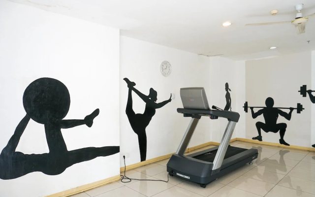 Warm And Minimalist 2Br Green Bay Pluit Apartment