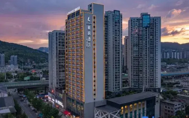 Lavande Hotel Tongzi high speed rail east station