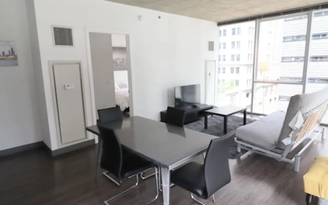DCH 215 Lake