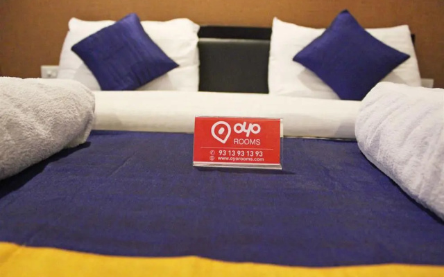 OYO Premium in Green Park Main Market