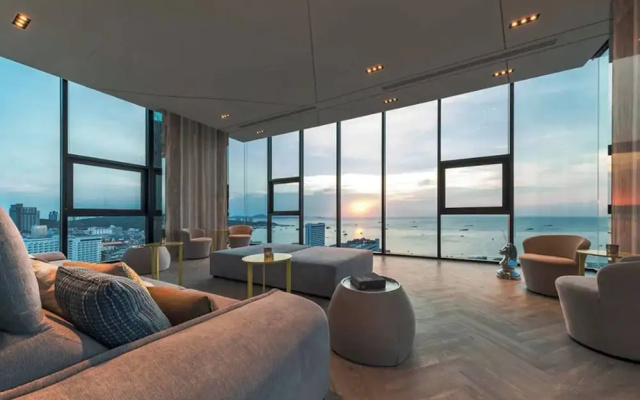 2 Bed Room, Large Living Room at Central Pattaya