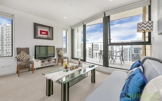 QV Amazing City Views with Carpark - 884
