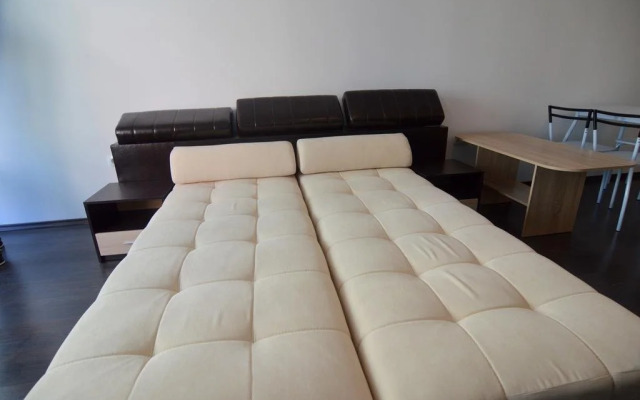Sunny Dream Family Apartments