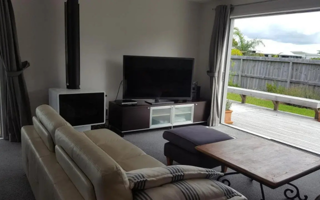 Cosy Mangawhai House