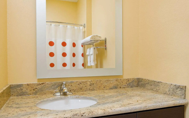 Candlewood Suites Bedford Fort Worth by IHG