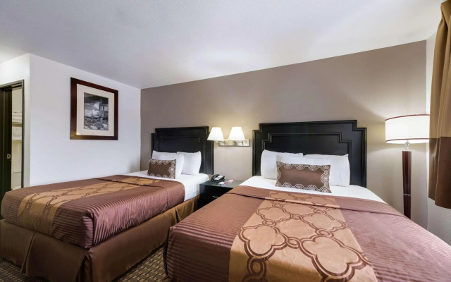 Knights Inn Williams