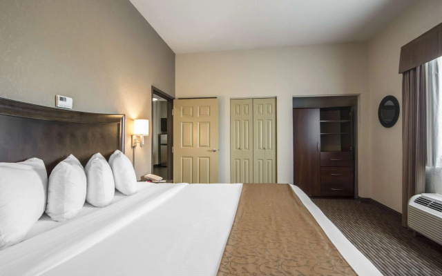 Quality Inn & Suites Thompson