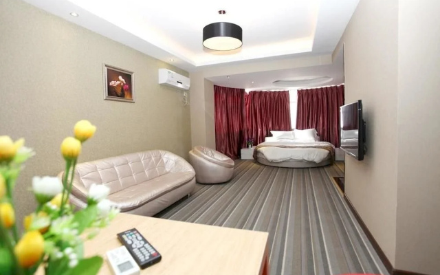 Super 8 Zhengzhou JinShuiLu JingYiLu