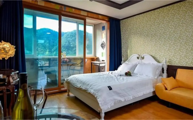 Namiseom Lake Pension(남이섬 레이크펜션)