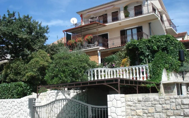 Apartment Dokic
