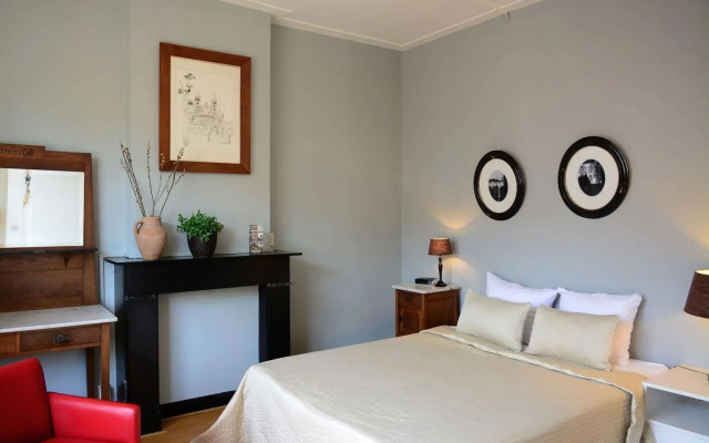 Hotel Pastis