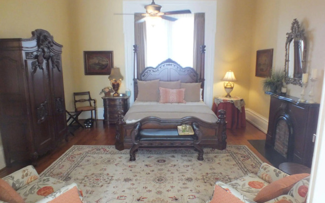 The Pepin Mansion Historic B&B