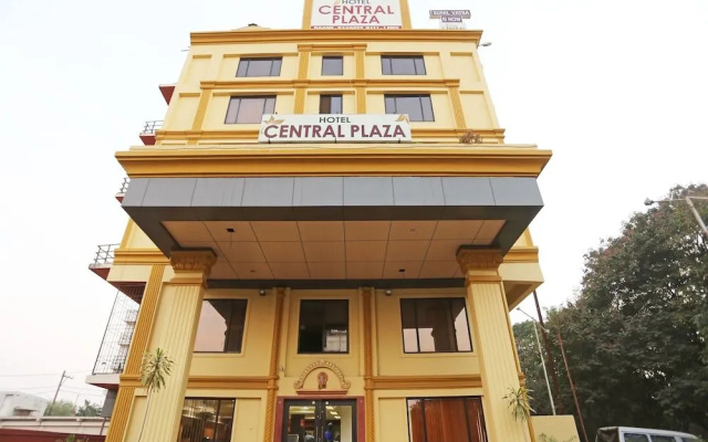 OYO 22040 Hotel Central Plaza