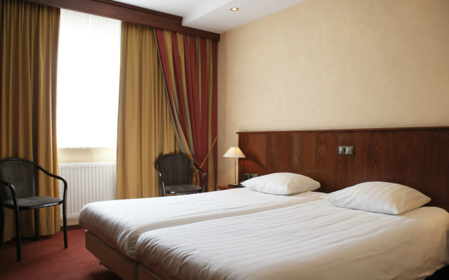Fletcher Hotel-Restaurant Rooland
